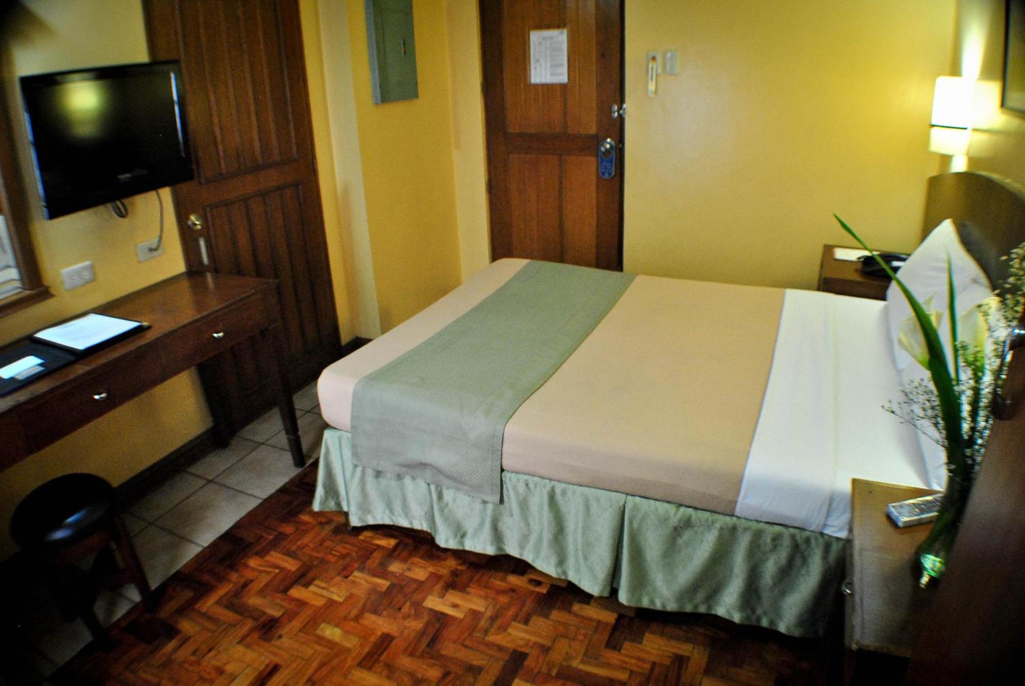 Fersal Hotel - Manila Luaran gambar