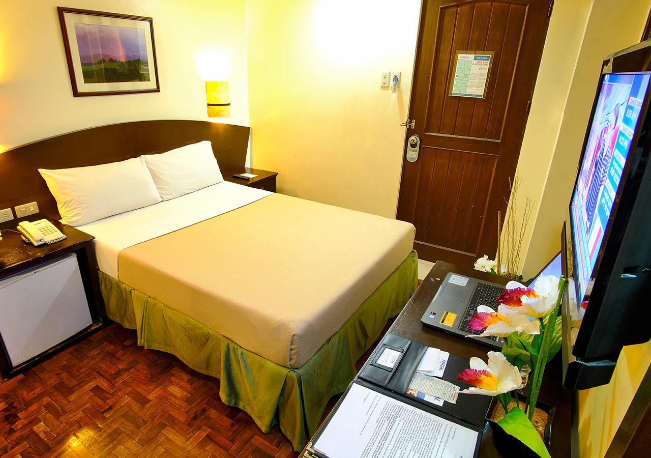 Fersal Hotel - Manila Luaran gambar